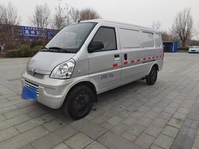 宝宝森林里的快递员工作:职责与挑战 宝宝森林里的快递员工作:职责与挑战